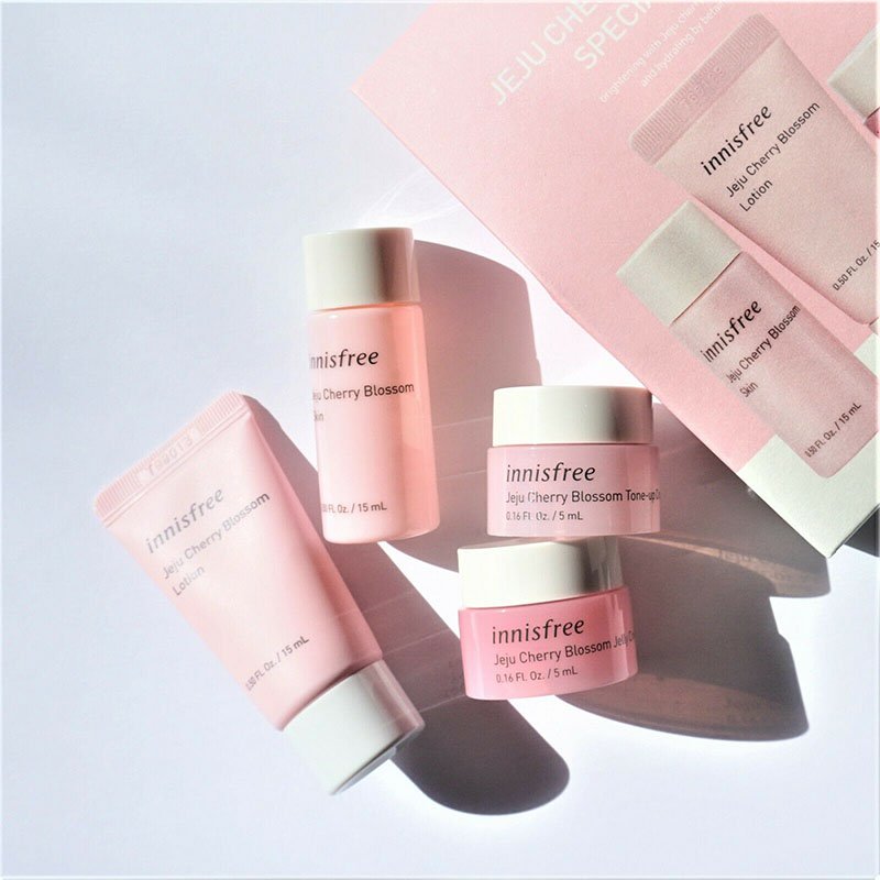 Набір для яскравості шкіри Innisfree Jeju Cherry Blossom Special Kit Sample