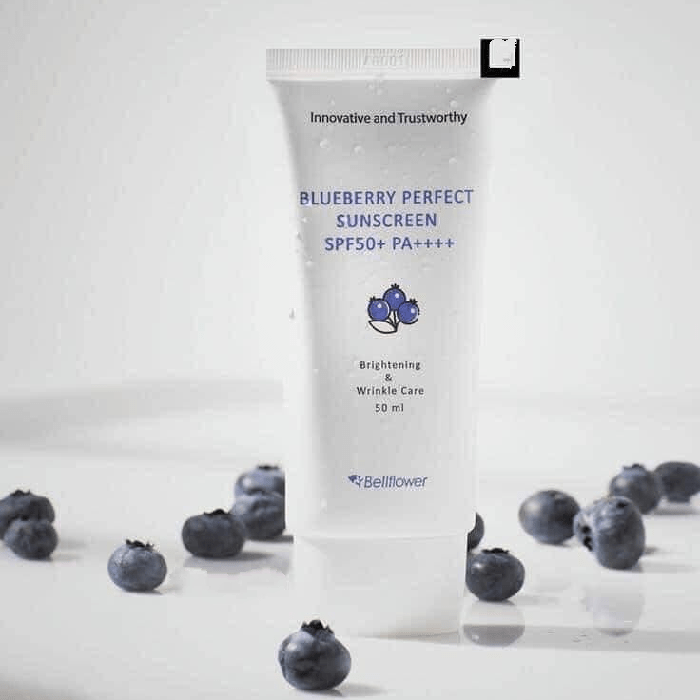 Солнцезащитный крем с экстрактом черники Bellflower Blueberry Perfect Sunscreen SPF50+ PA++++