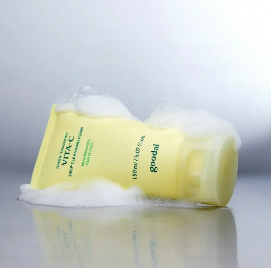 Пінка для вмивання з вітаміном С Goodal Green Tangerine Vita C Deep Cleansing Foam 150 мл
