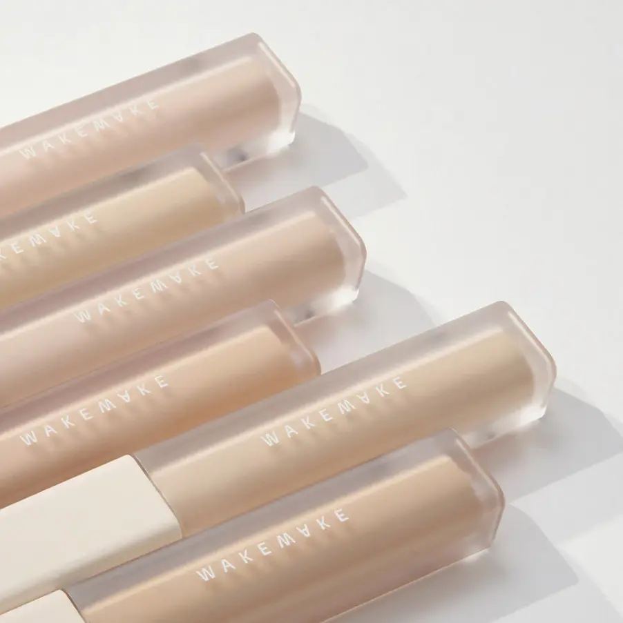 Ніжний консилер з повним покриттям WAKEMAKE Defining Cover Concealer