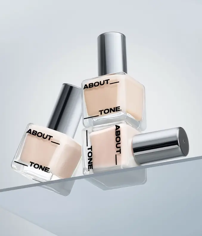 Тональна основа для шовковистого покриття ABOUT_TONE Skin Layer Fit Foundation